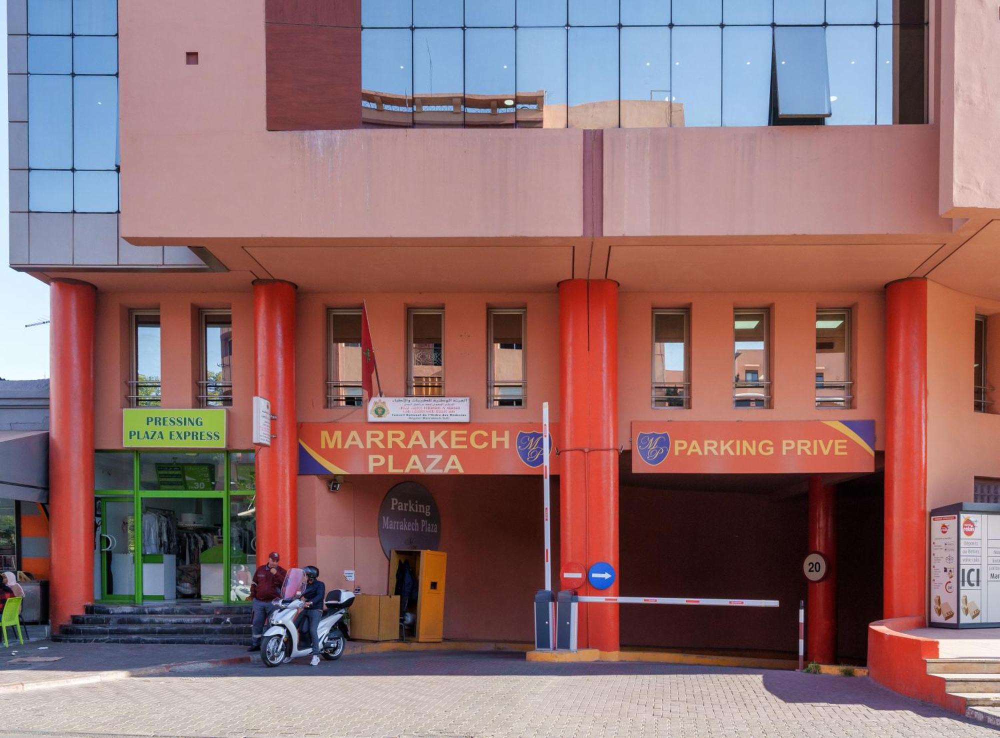 Appartement Haut Standing Gueliz Plaza Avec Vue Marrakesh Luaran gambar